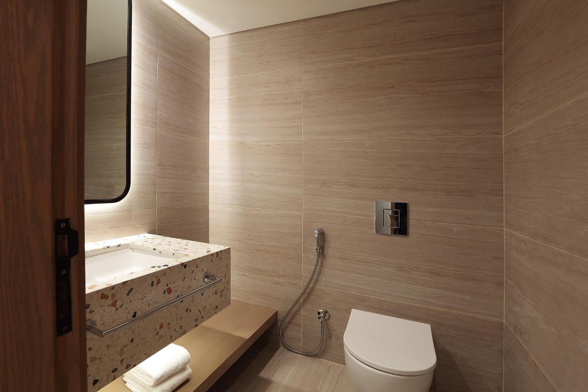 Voco District By Ihg Hotel 5*