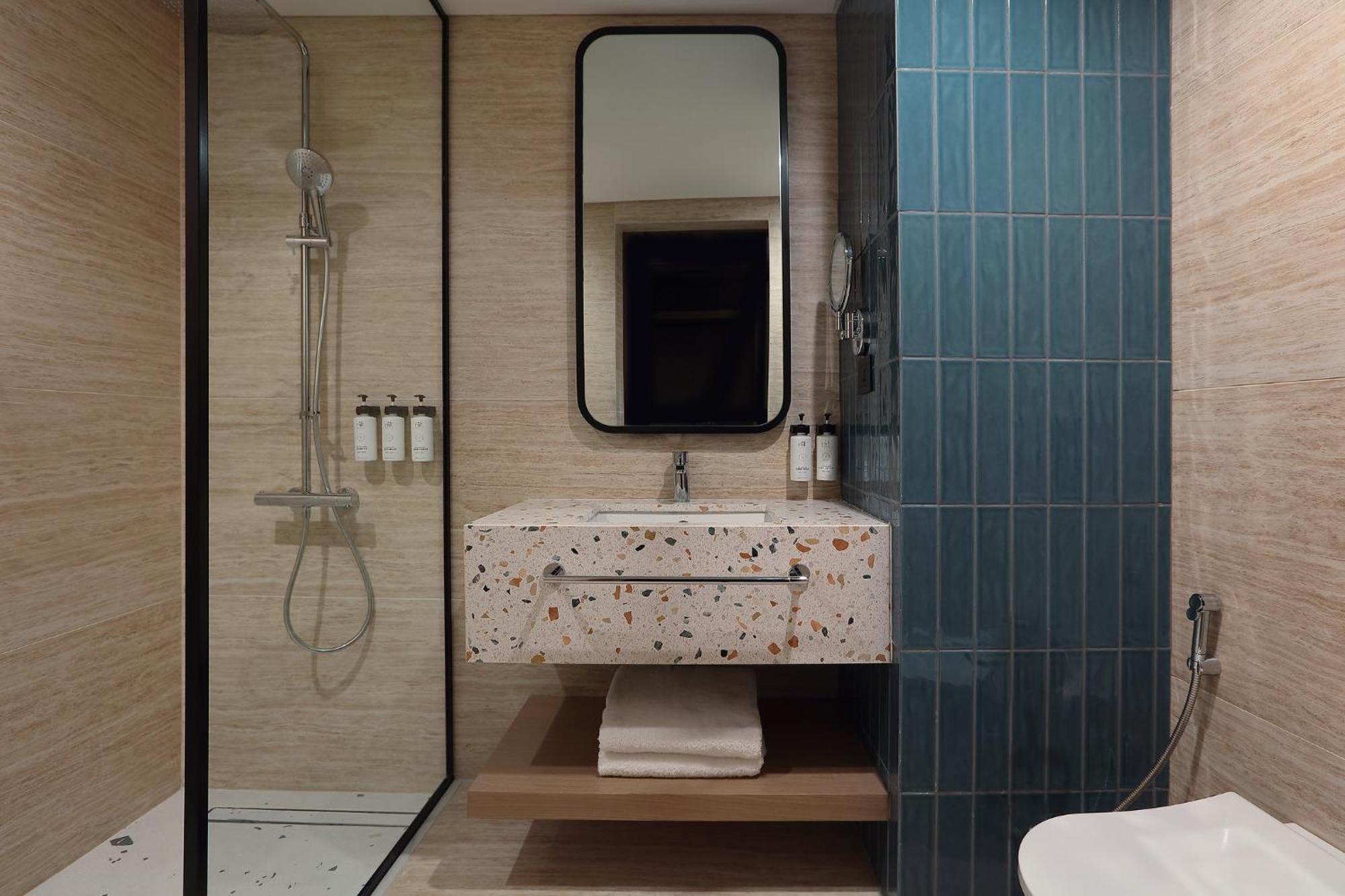 Voco District By Ihg Hotel Beirut