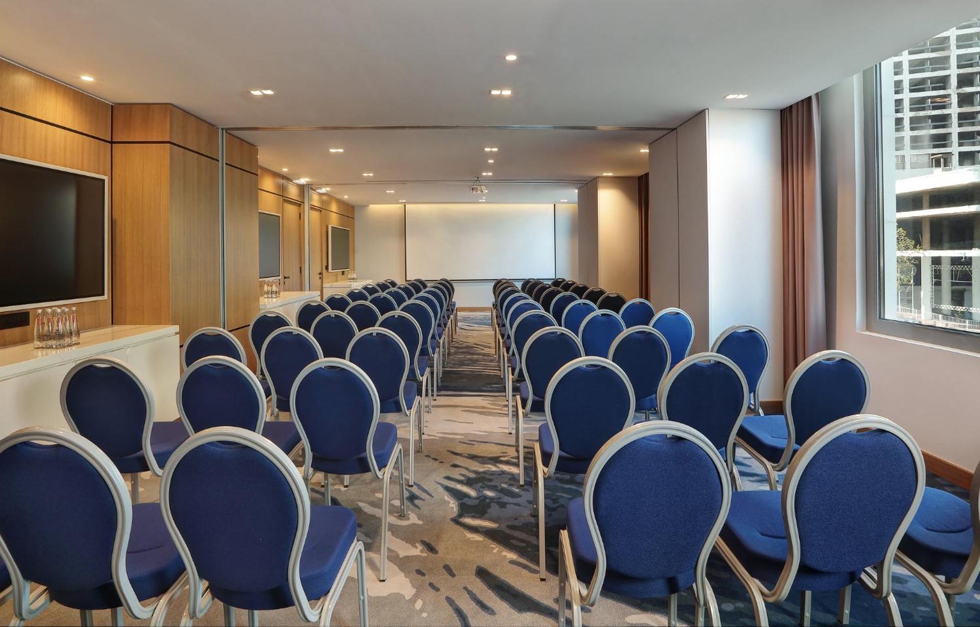 Hotel Voco District By Ihg Beirut